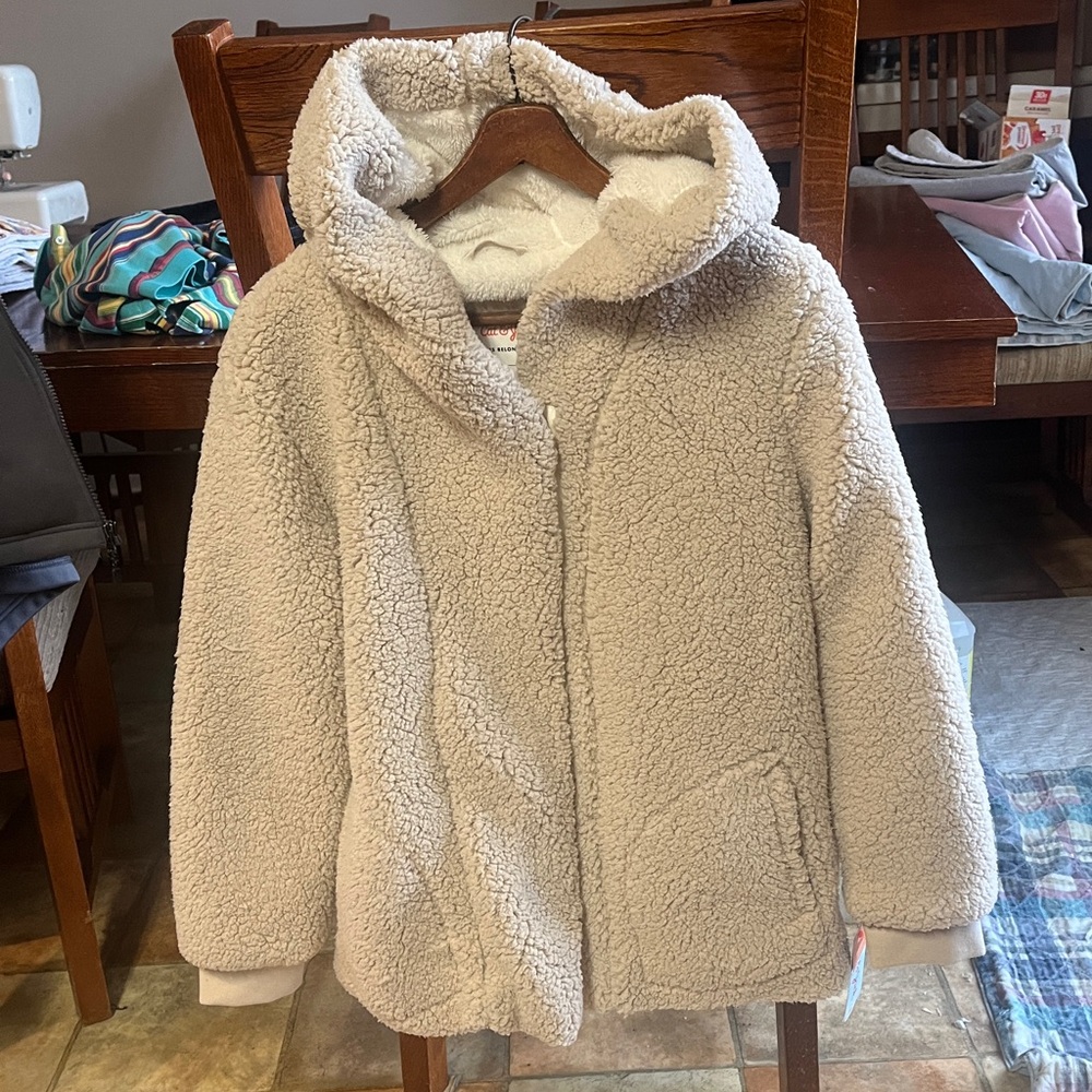 Cat & Jack Women's Tan Teddy Jacket make me an offer!!!